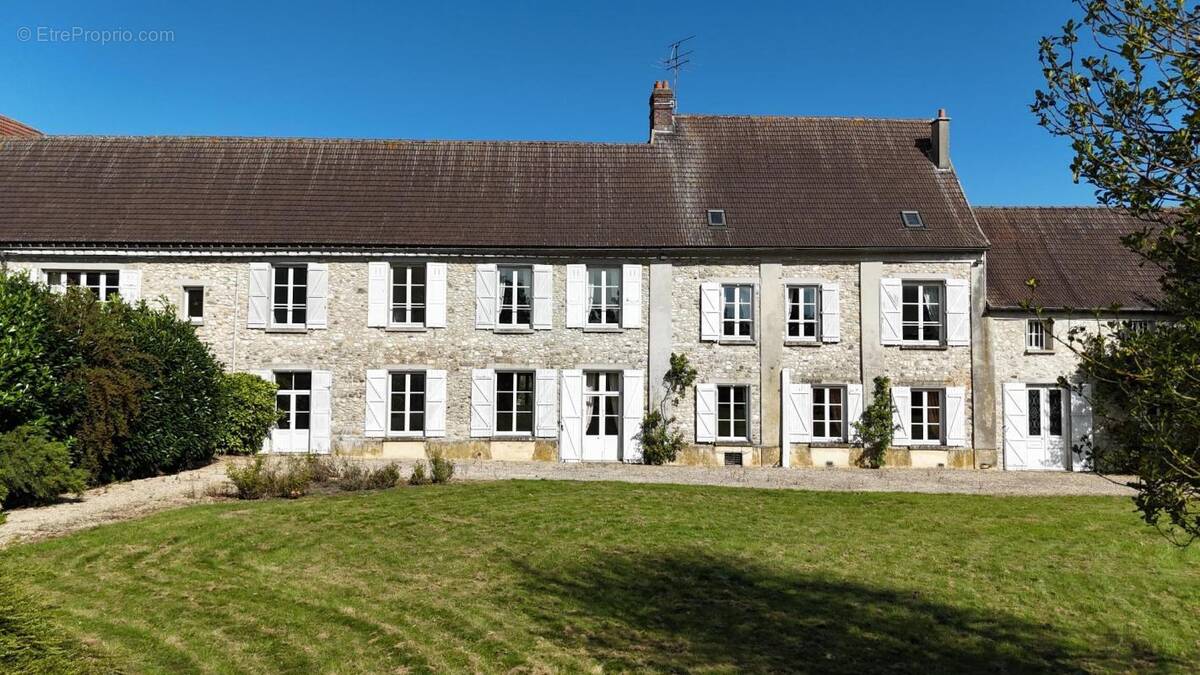 Maison à CHEVREVILLE