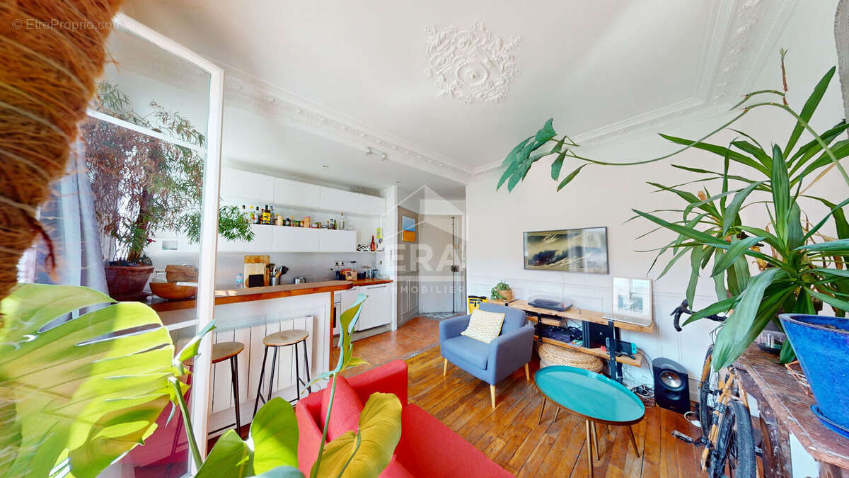 Appartement à PARIS-19E