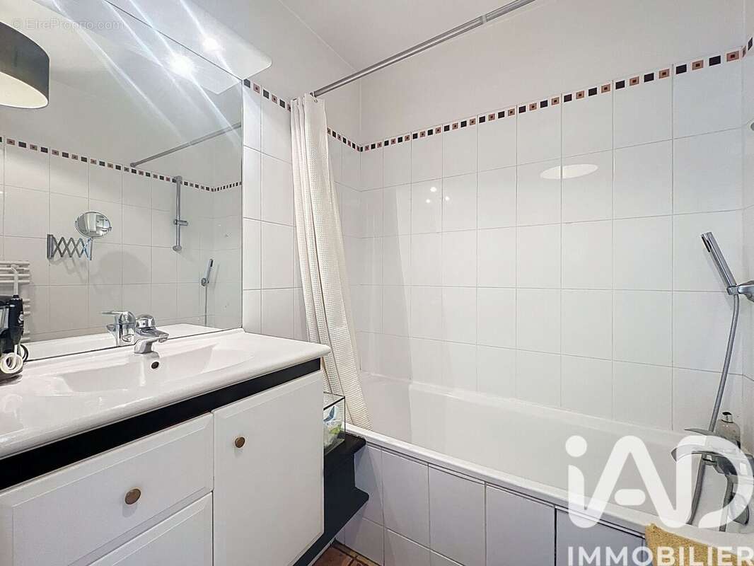 Photo 8 - Appartement à ISSY-LES-MOULINEAUX