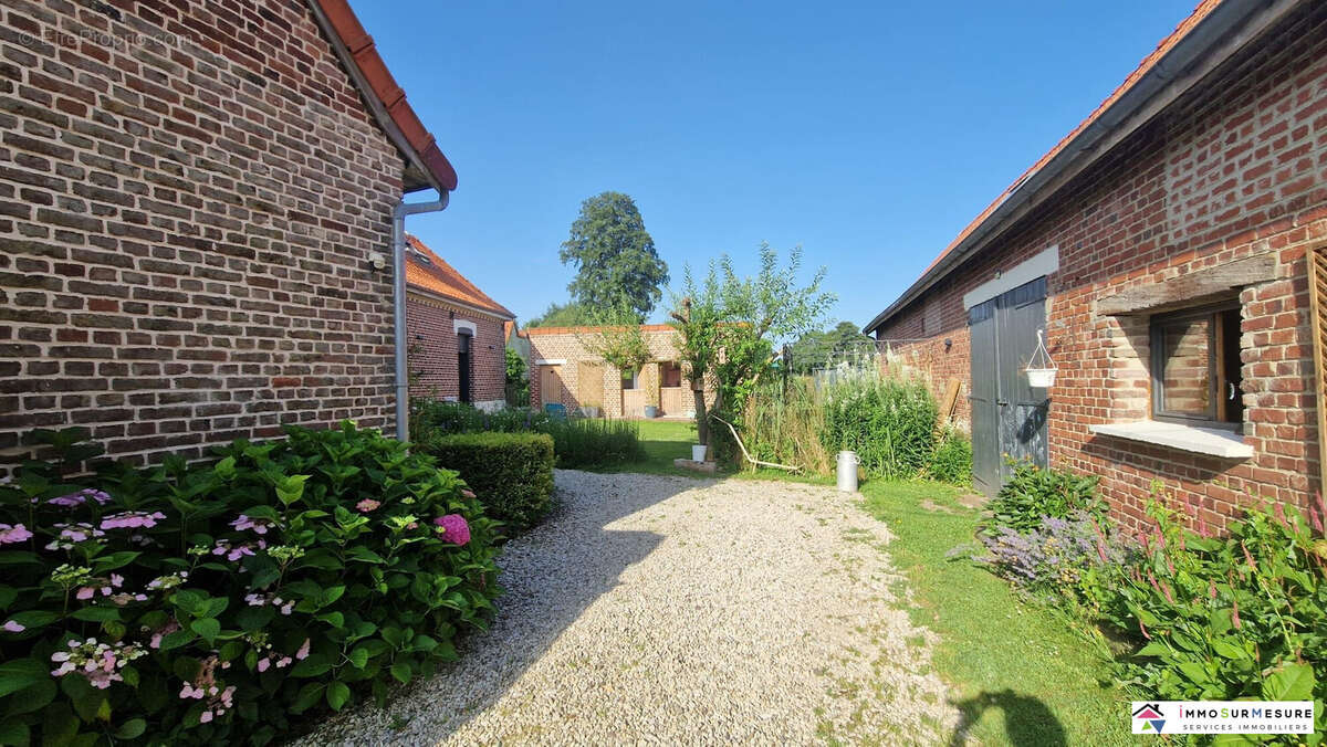 Maison 88 m² à Croisette  - photo 2