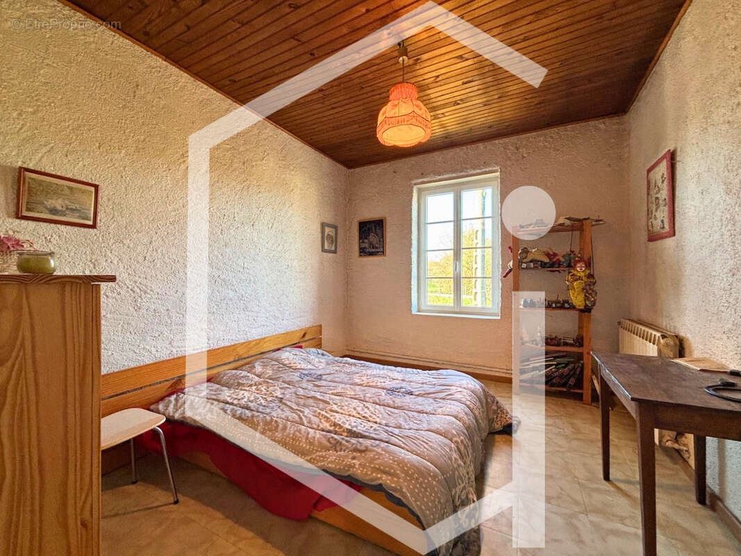 Maison à DONZY