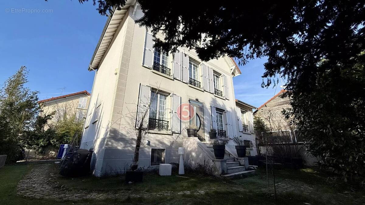 Maison à VILLEMOMBLE