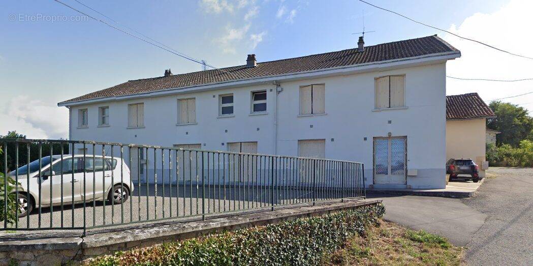 Appartement à SAINT-JUNIEN