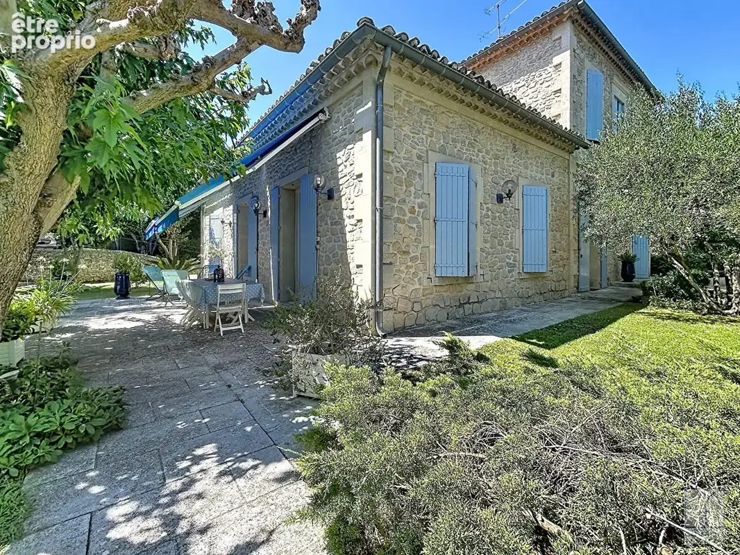 Maison à NIMES