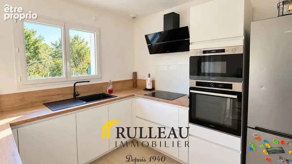 Maison de plain-pied de 108 m2 avec garage, terrain de 1 001 m2 et DPE A à Laruscade - photo 6