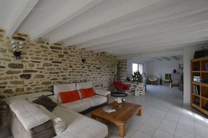 Maison à SAINT-BARTHELEMY