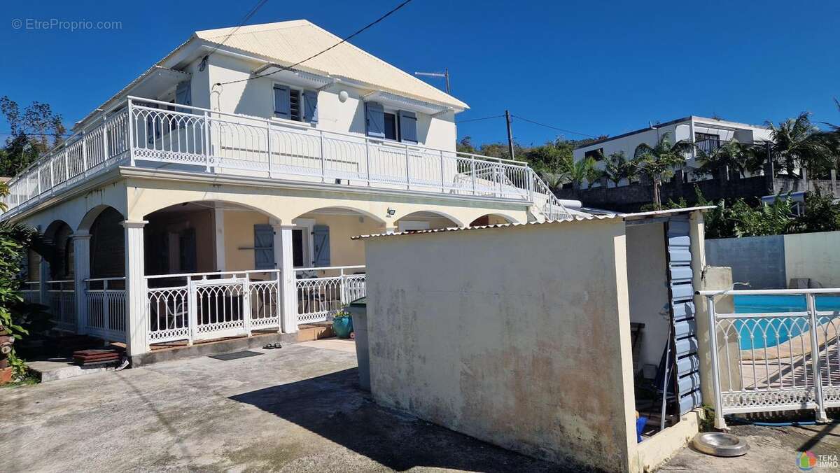Maison a vendre avec piscine st-benoit ile de la reunion - photo 2