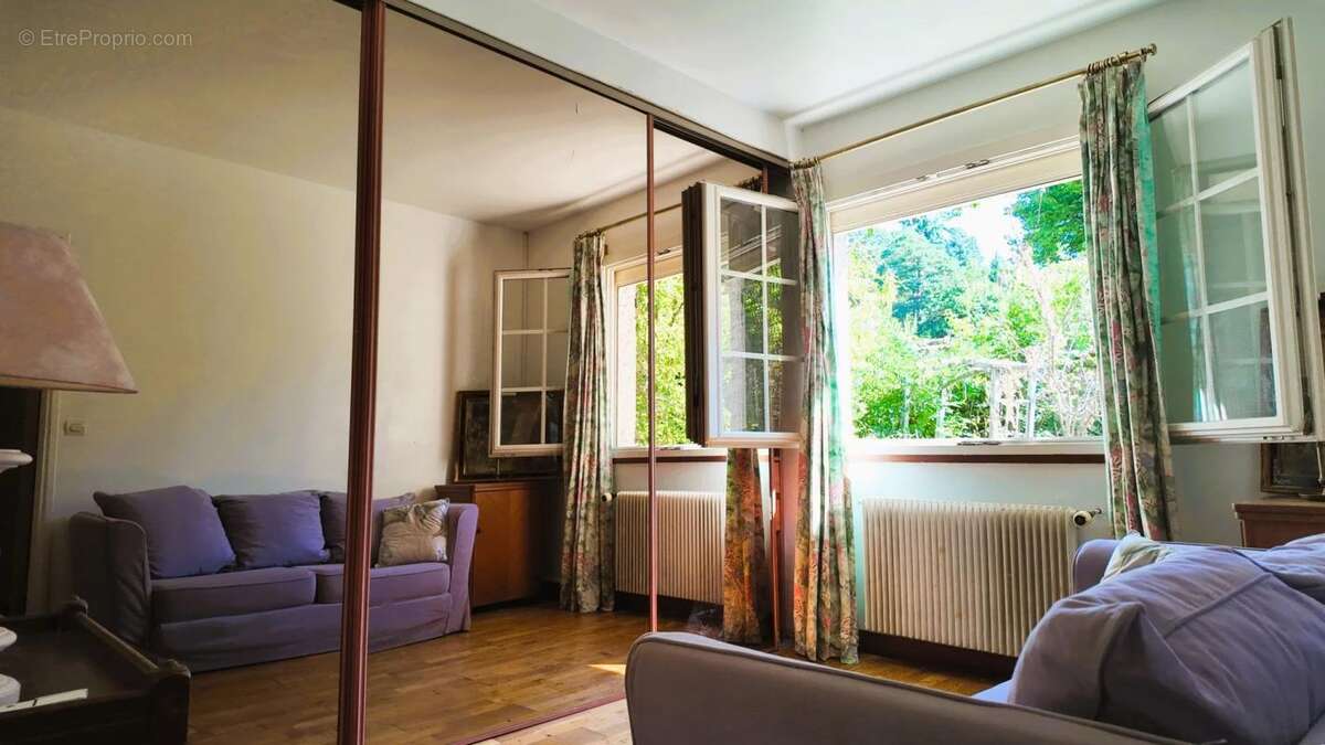 Maison à CLAIREFONTAINE-EN-YVELINES