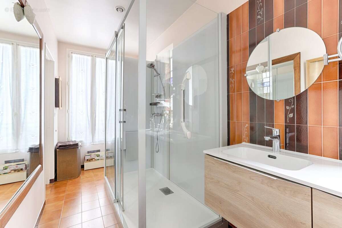 Maison à LA GARENNE-COLOMBES