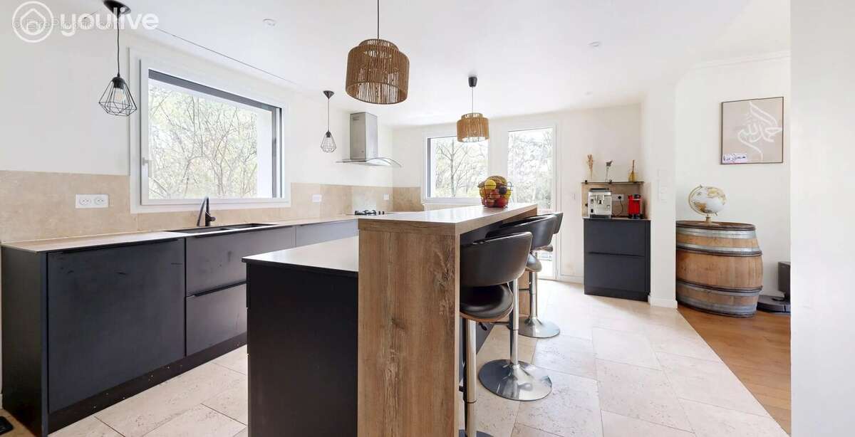 Maison à LA CHAPELLE-SUR-ERDRE