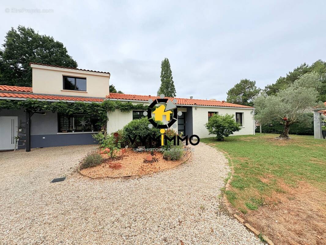 Maison à LA CHEVROLIERE