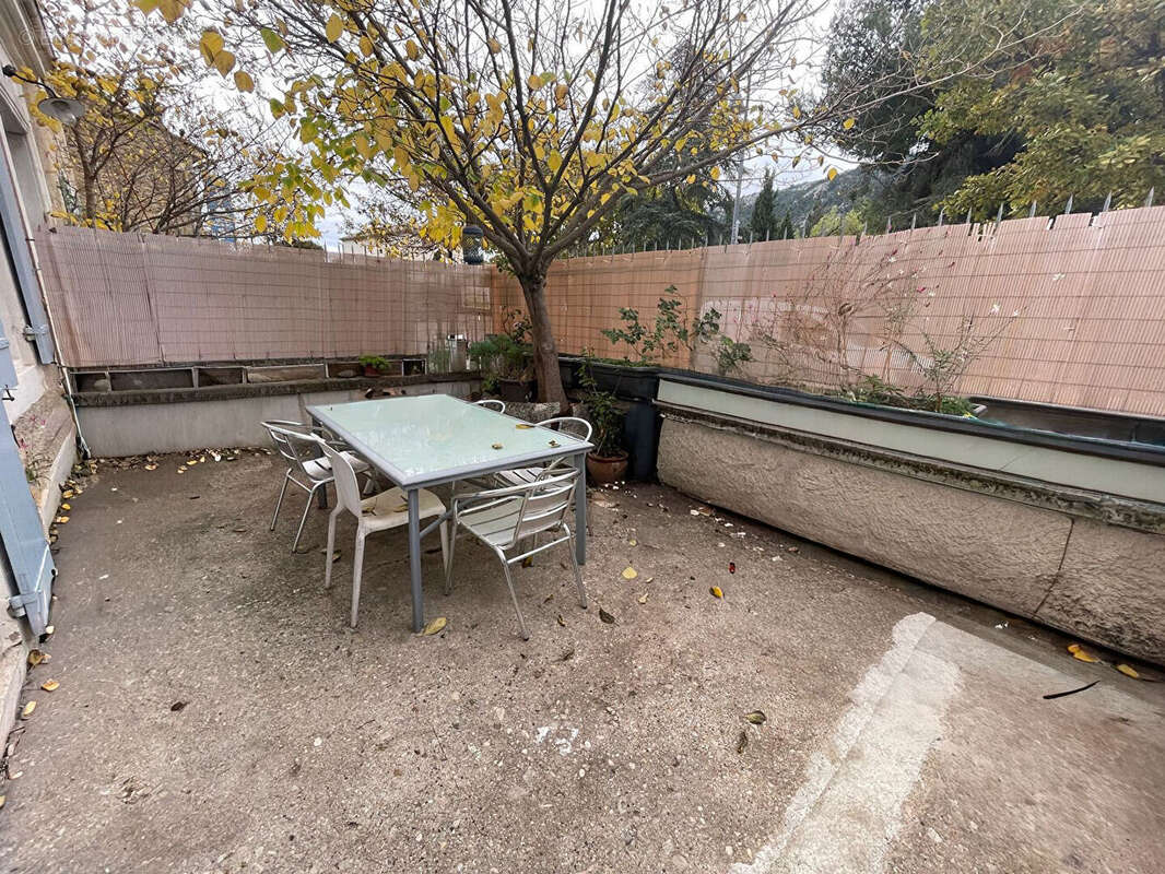 Appartement à ROBION