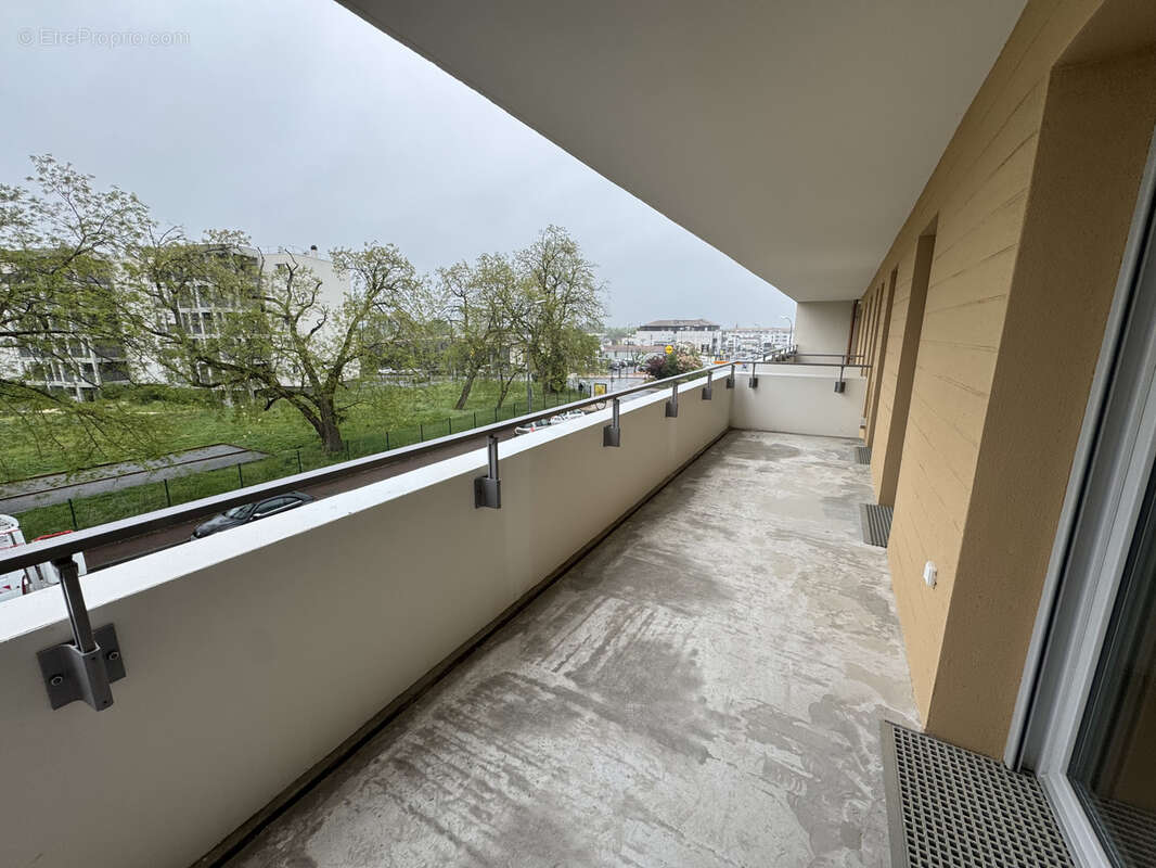 Appartement à VILLENAVE-D'ORNON