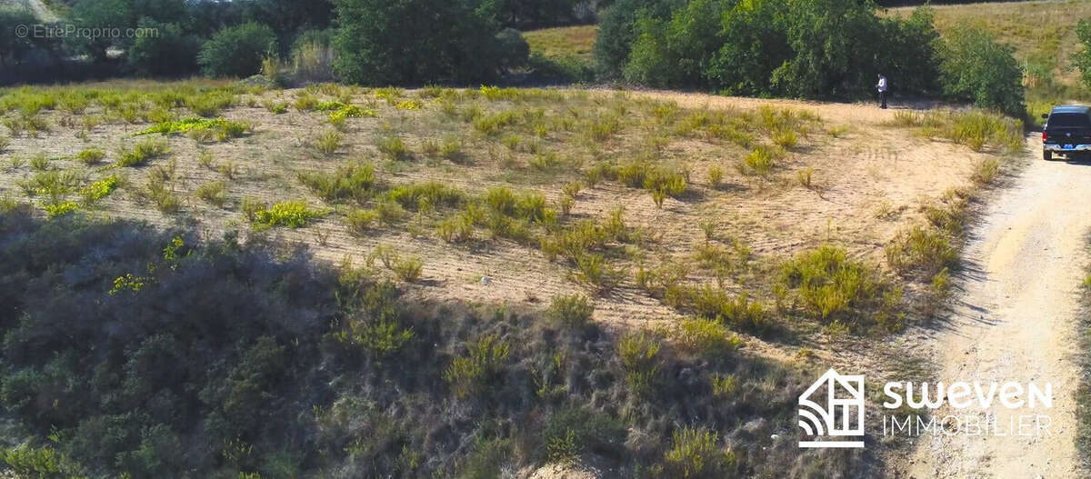 Terrain à TRESSERRE