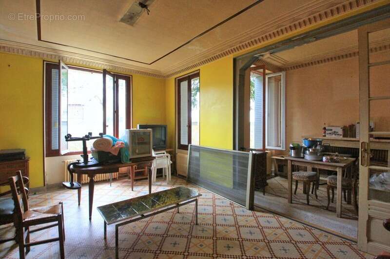 Maison à VARENNES-SUR-ALLIER