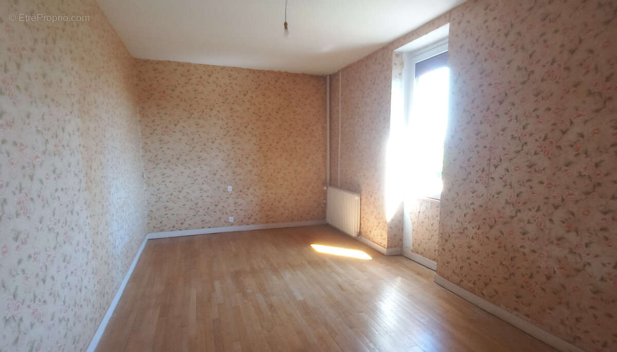 Maison à SAINT-AUBIN-DES-CHATEAUX