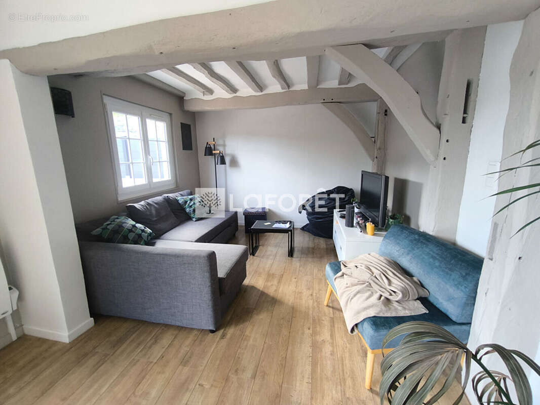 Maison à SAINT-LEGER-DU-BOURG-DENIS