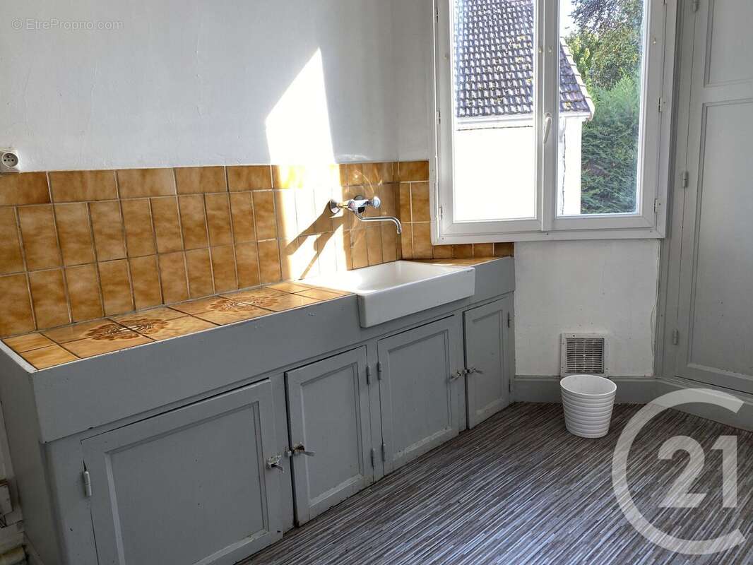 Maison à COSNE-COURS-SUR-LOIRE