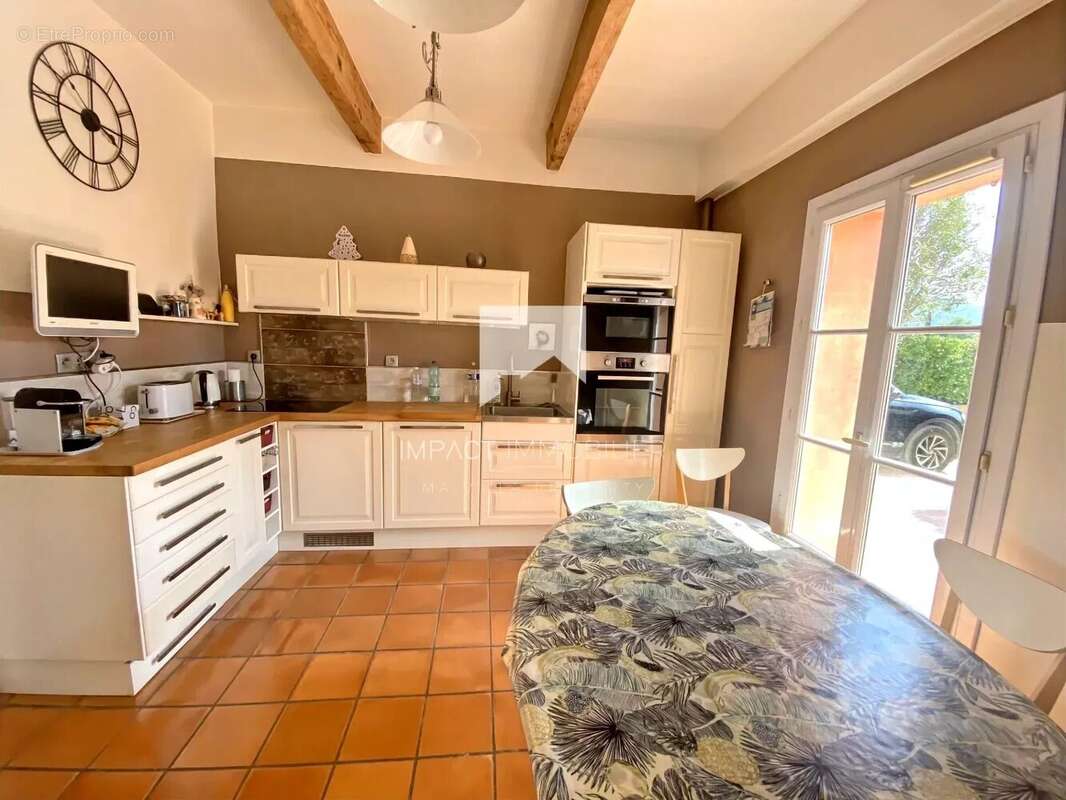 Maison à CARQUEIRANNE