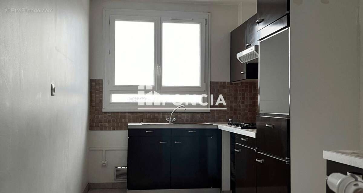 Appartement à SAINT-MAUR-DES-FOSSES