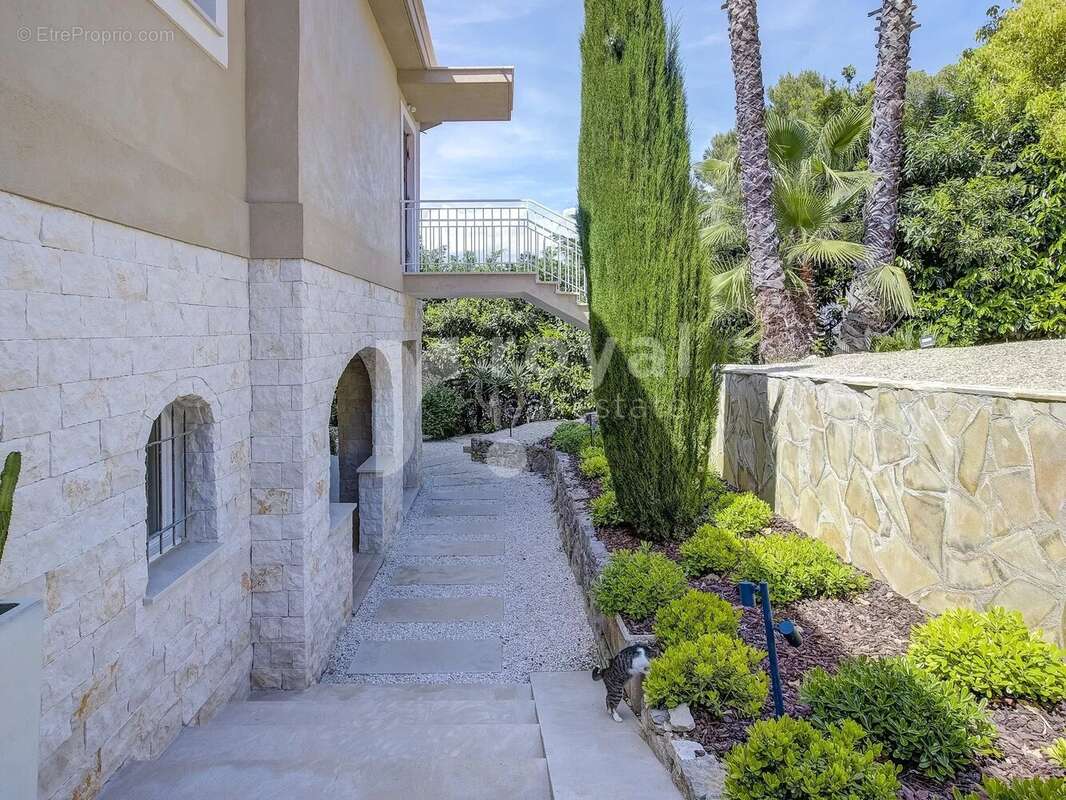 Maison à MOUGINS