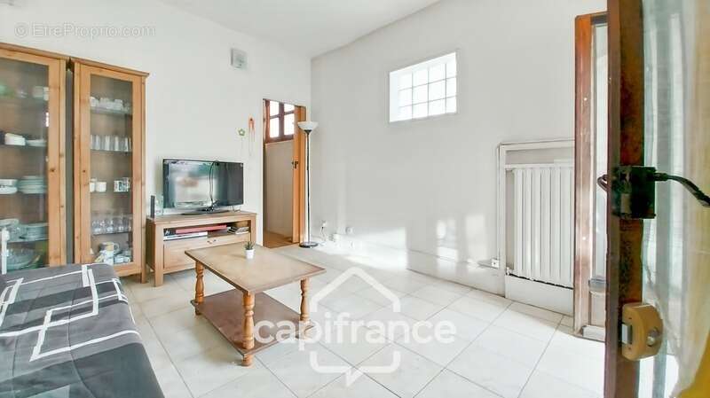 Bagnolet-Quartier résidentiel-A vendre maison 2 pièces-28m2-Plain pied-Cour-Potentiel de surélévation-8mn métro Gallieni - photo 4