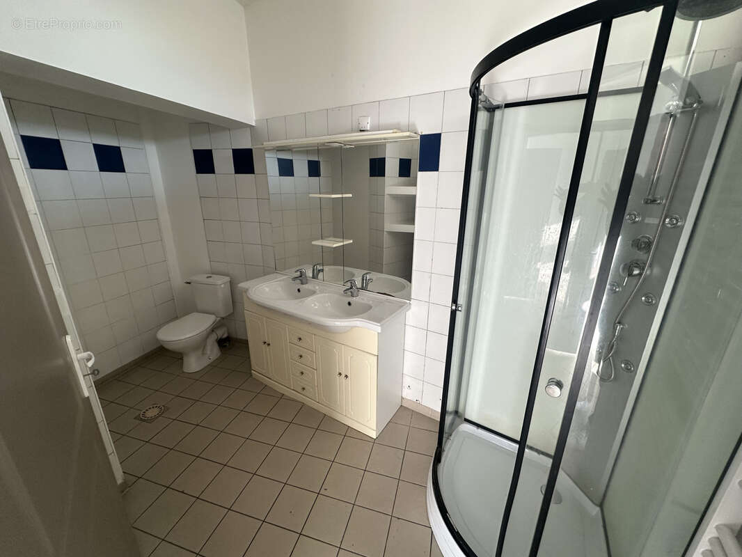 Appartement à VIRAZEIL