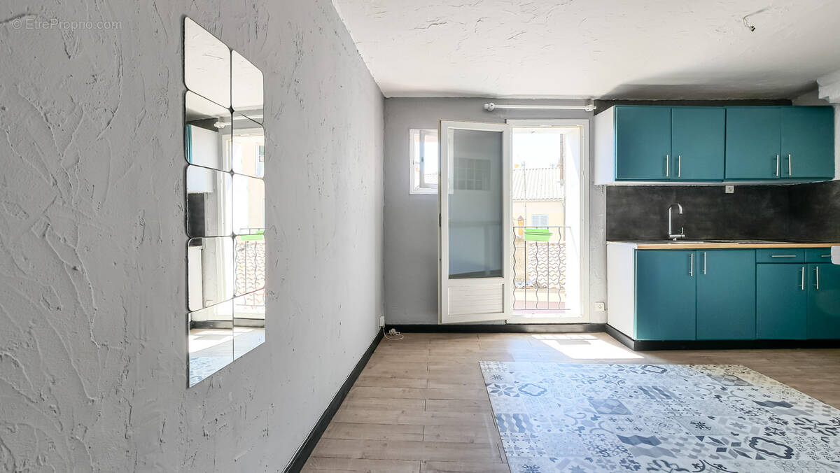 Appartement à HYERES