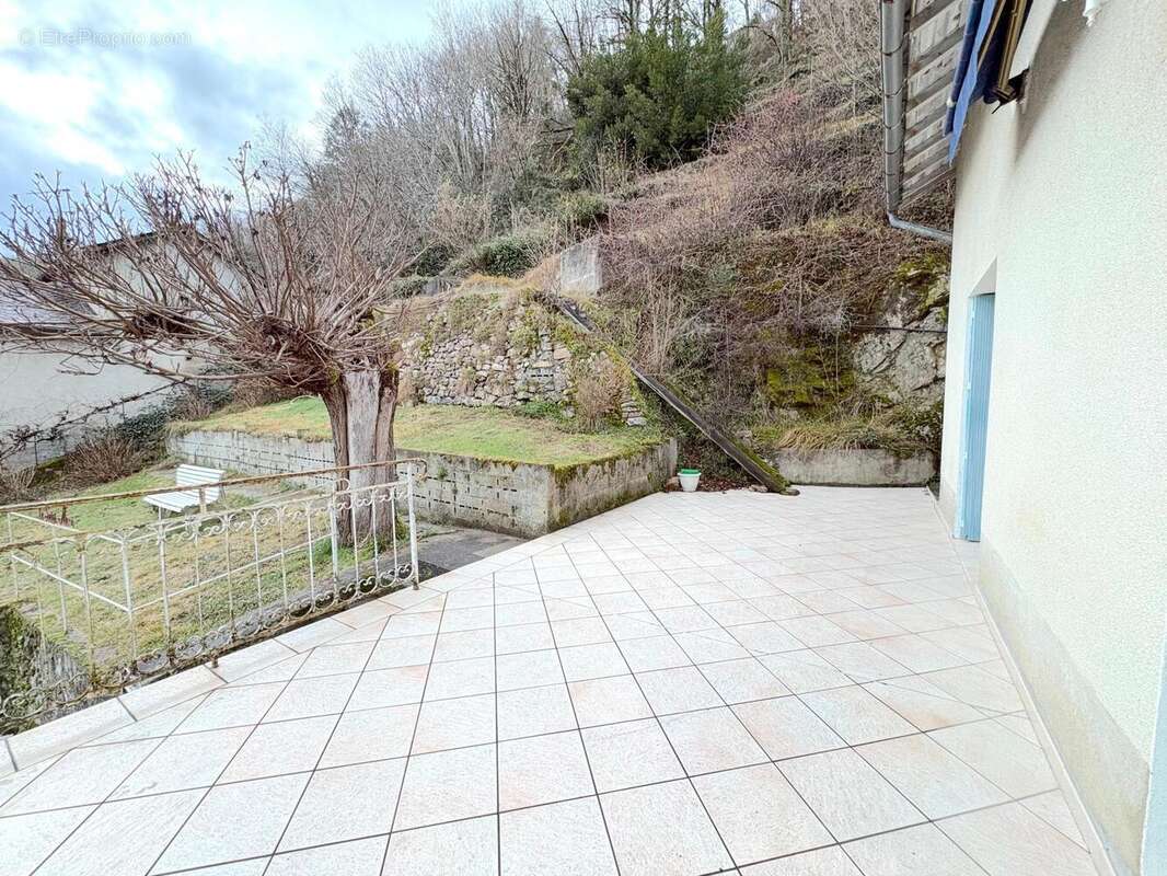 Photo 6 - Maison à ENTRAYGUES-SUR-TRUYERE
