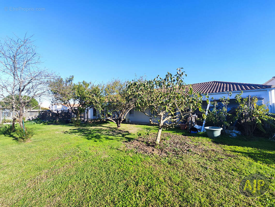 Maison à L&#039;AIGUILLON-SUR-MER