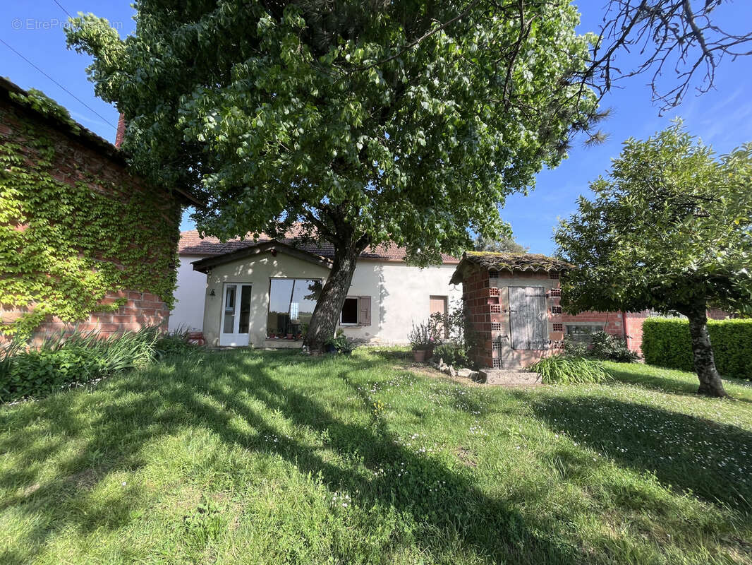 Maison à MONTESQUIEU