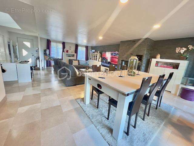 Maison à SAINT-GERMAIN-LES-CORBEIL