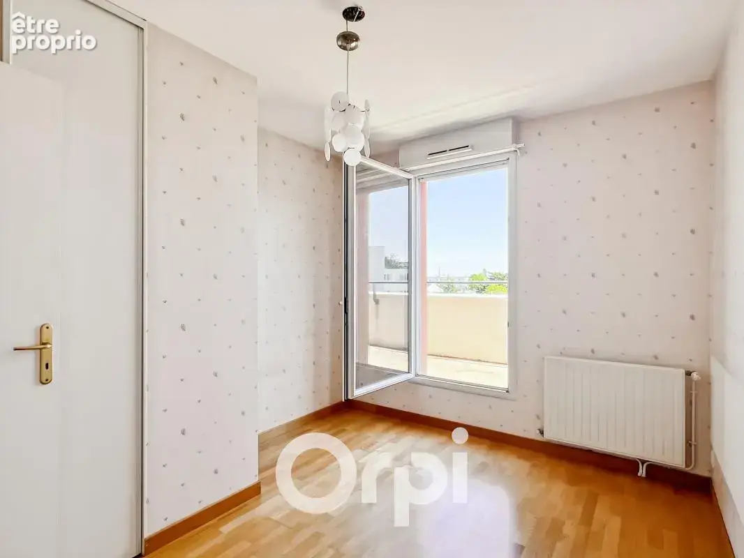Appartement À Vendre - photo 8