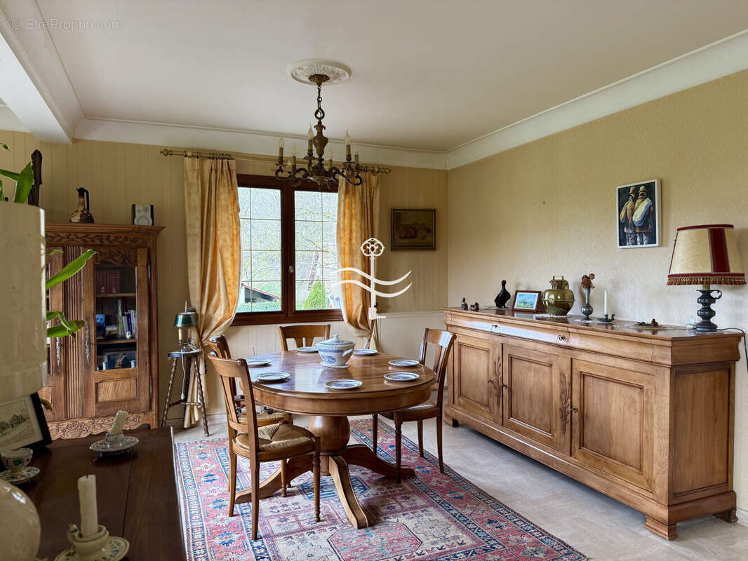 Maison à BRETTEVILLE-SUR-LAIZE