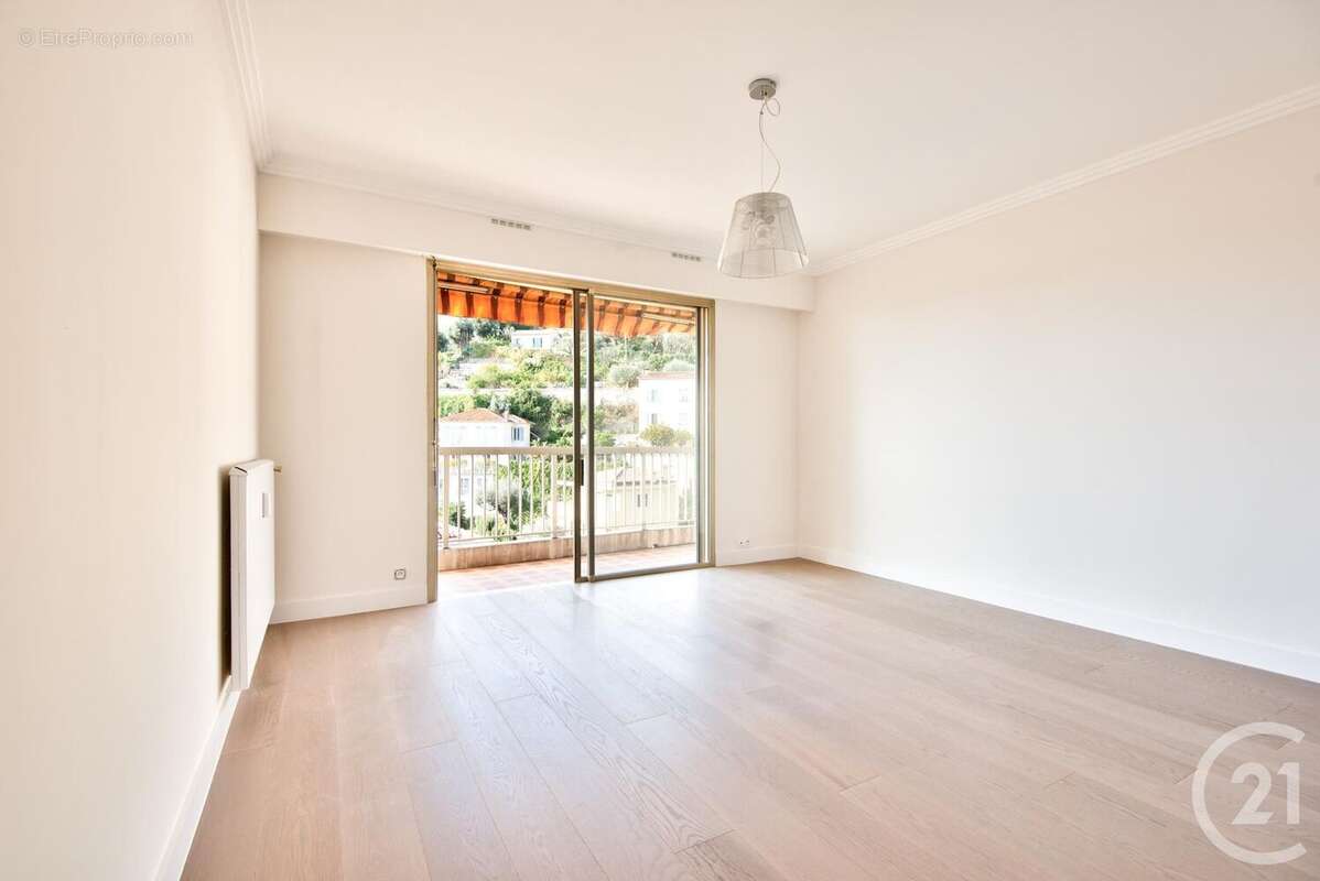 Appartement à BEAULIEU-SUR-MER