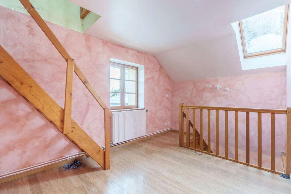 Maison à FRANCHEVILLE