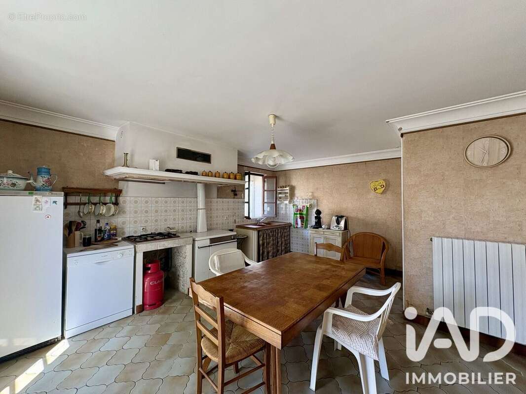 Maison 118 m² à Saint-Andre-Et-Appelles  - photo 8