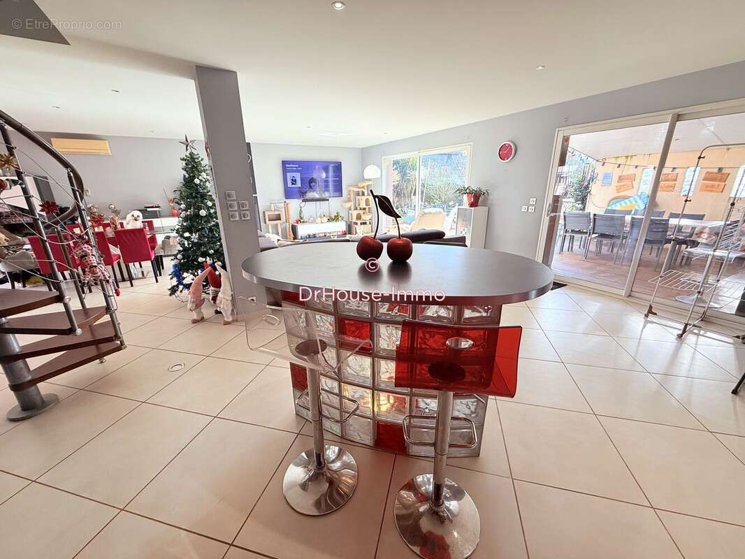 Maison 152 m² à Lamarque  - photo 15