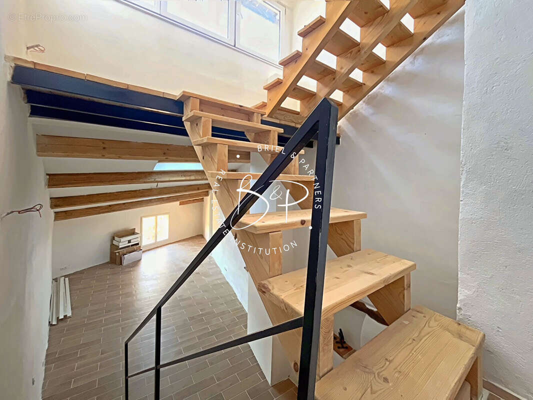 Appartement à CARCES