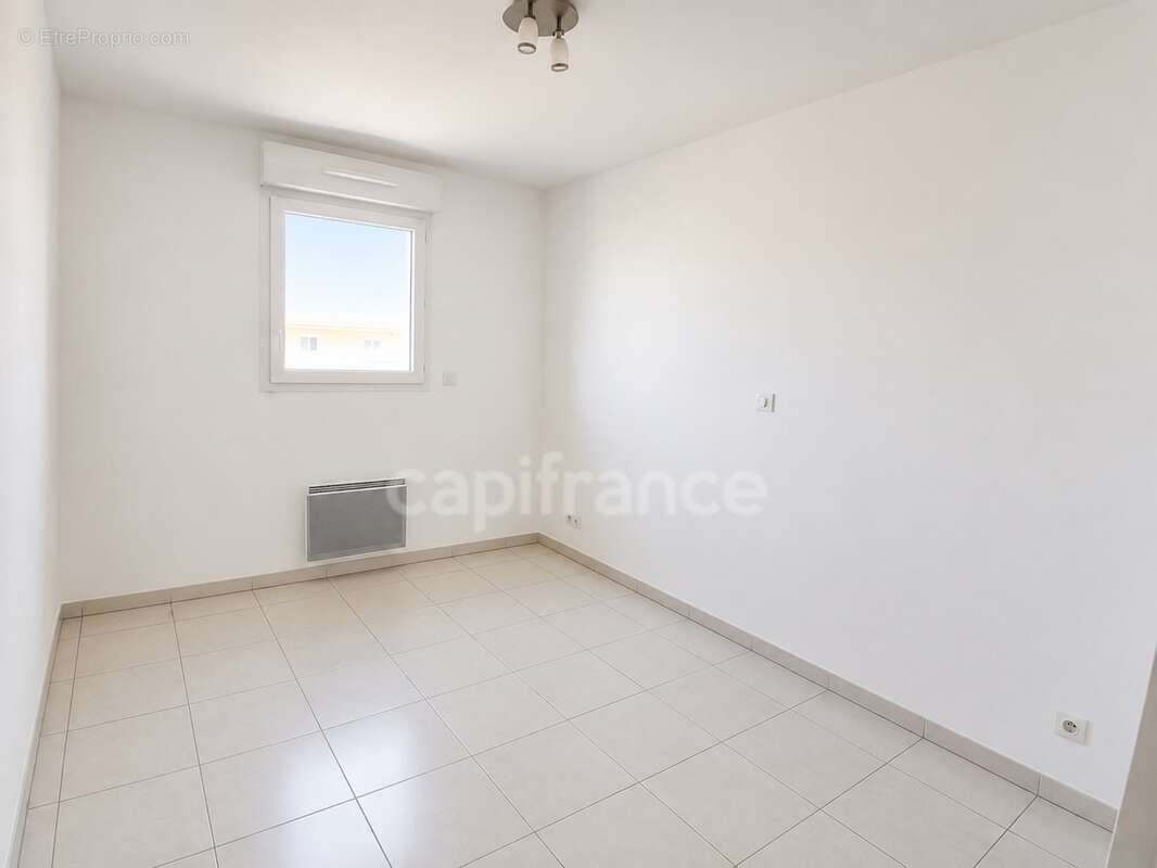 Appartement T4 de standing avec terrasse, climatisation, garage et aperçu mer - photo 7