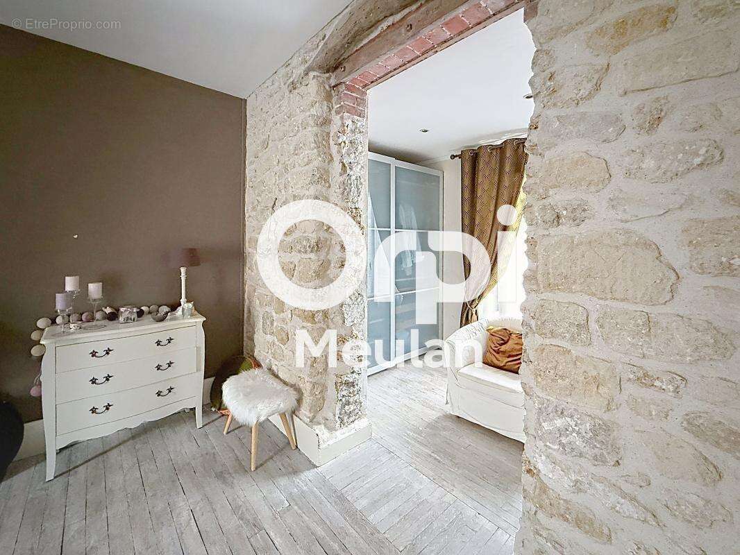 Maison à MEULAN