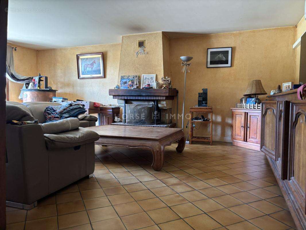 Maison à SAINT-GERMAIN-DE-LA-COUDRE