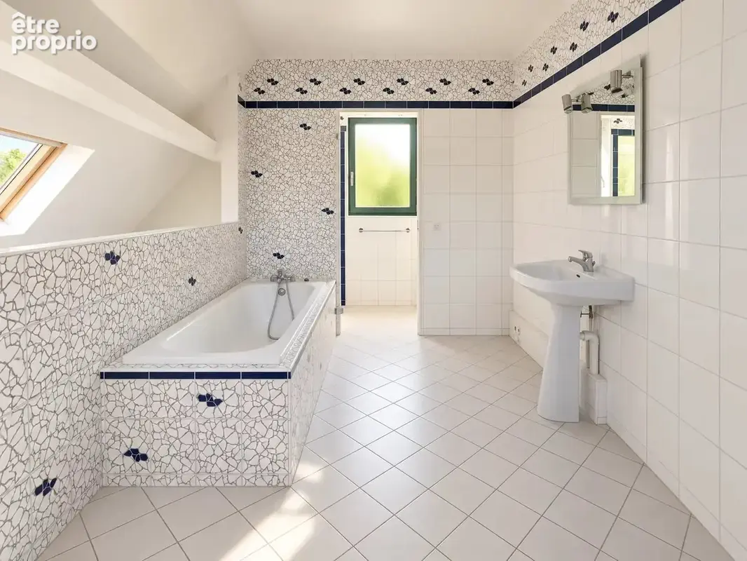 Réf. 2307 Maison d'architecte, 4 chambres, jardin et dépendances. - photo 10