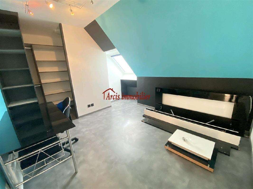 Maison à MAILLY-LE-CAMP