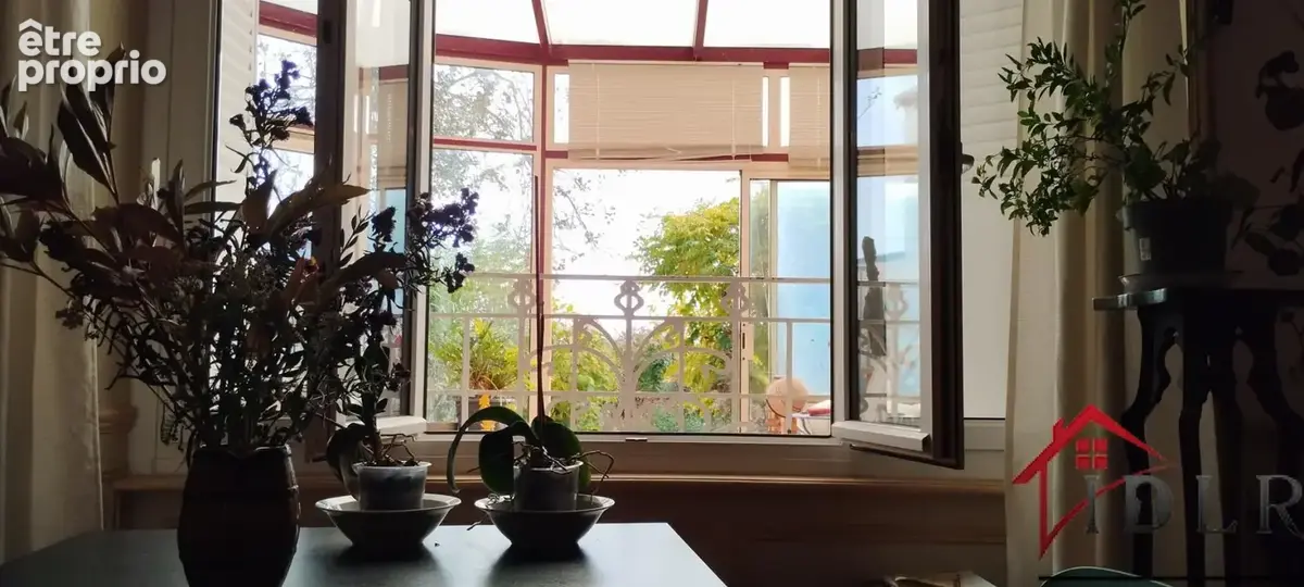 Maison d'artiste, dix pièces, 330 mètres carrés - photo 4