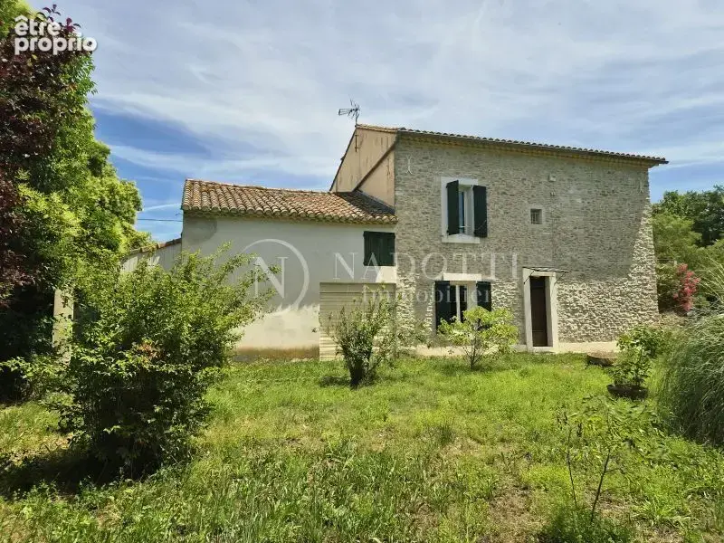 L'isle-sur-la-sorgue ? une adresse rare, un potentiel exceptionnel - photo 3