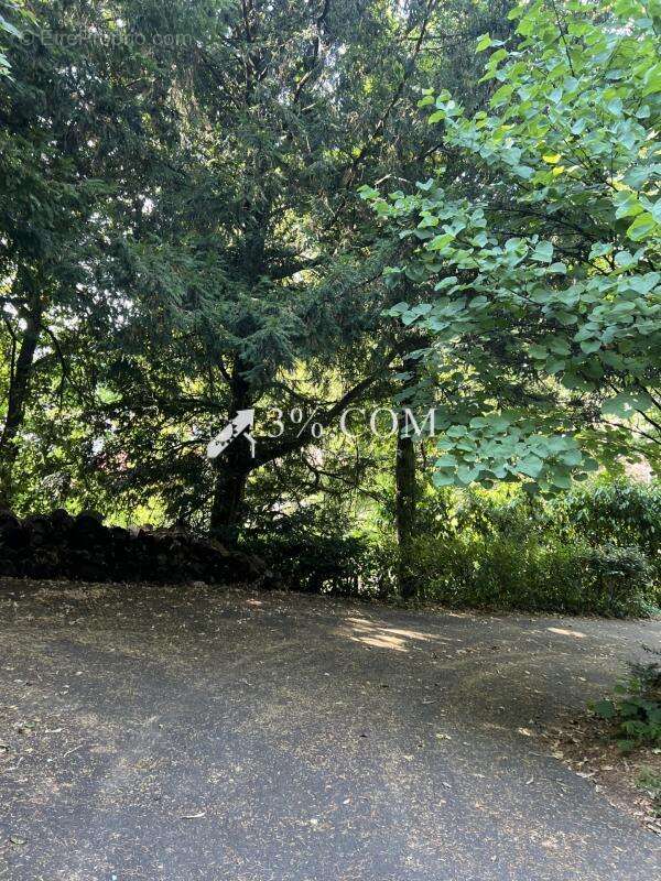 3%. com immobilier à  poitiers - photo 26