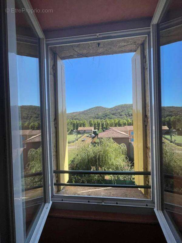 Maison à LA TOUR-SUR-ORB