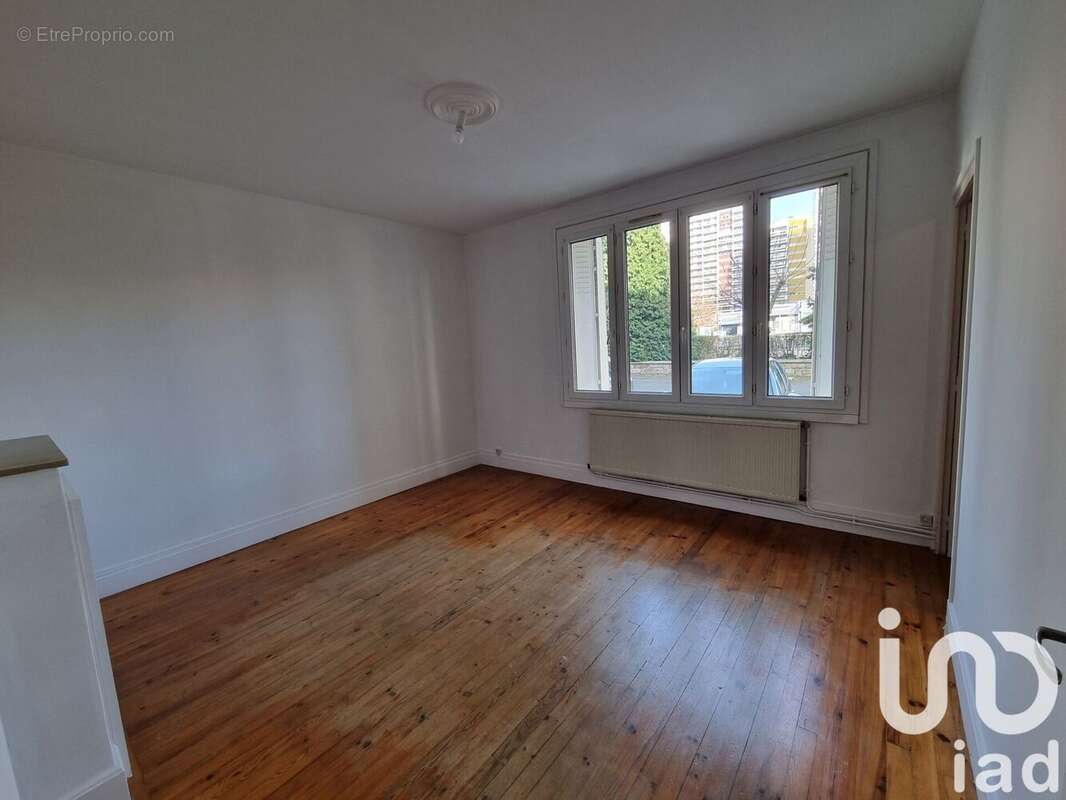 Photo 6 - Appartement à SAINT-ETIENNE