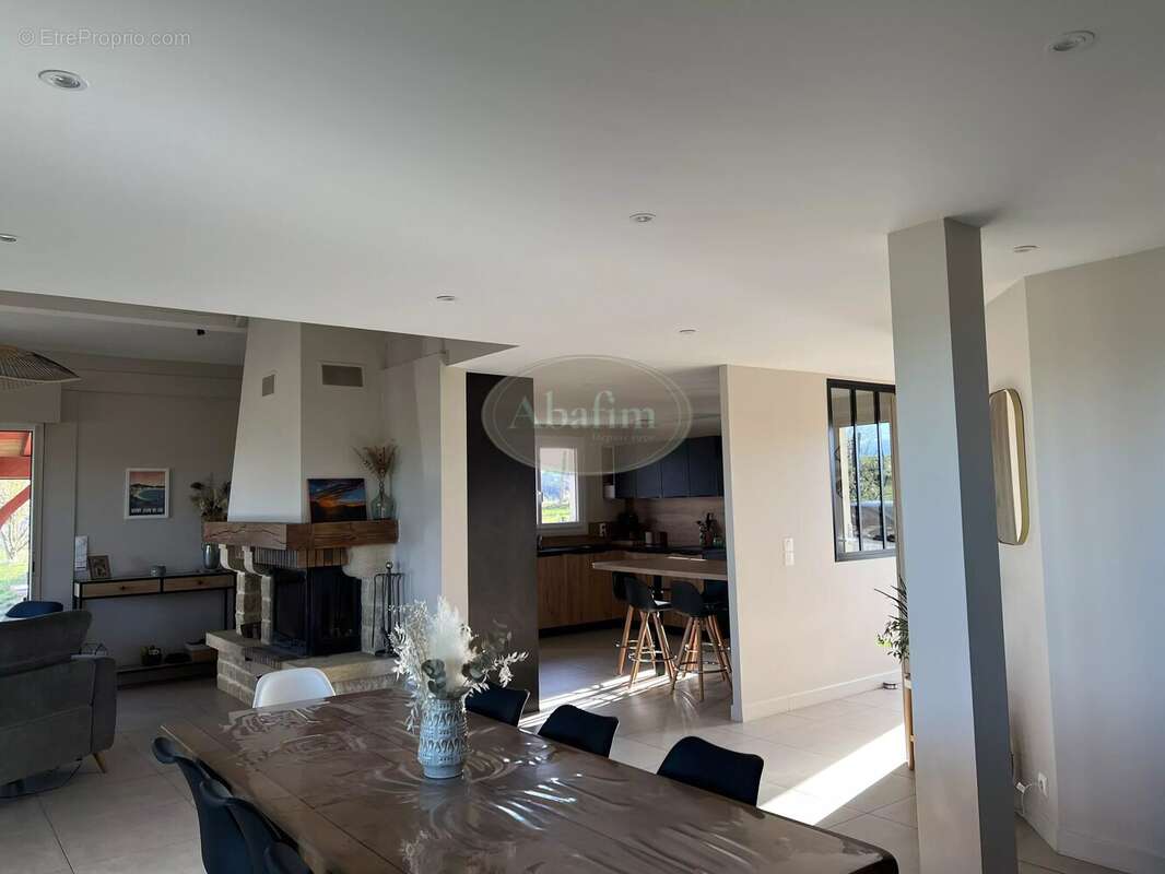 Maison à SAINT-PALAIS